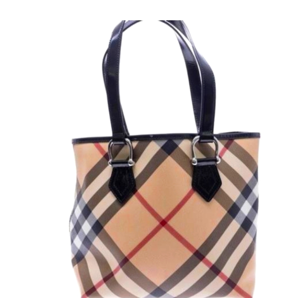 🎀SOLD🎀 for 175Burberry Nova Check shoulder Purse